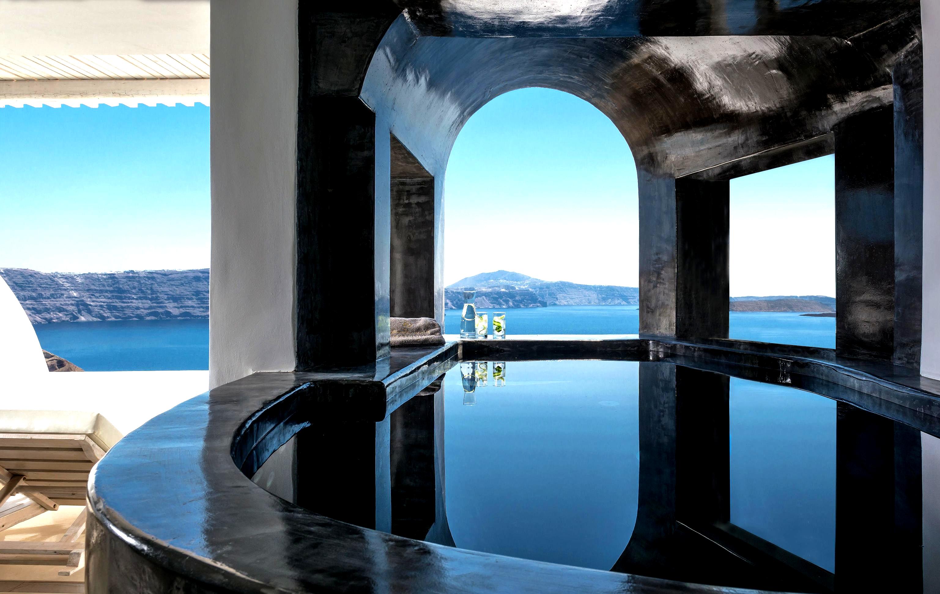 Andronis Luxury Suites